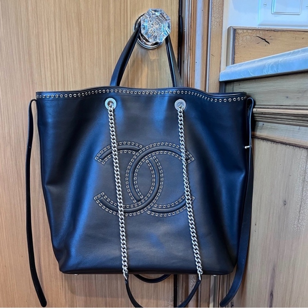 CHANEL COCO EYELET LARGE SHOPPING TOTE Black Calfskin Chain CC Bag Rare - Picture 16 of 16